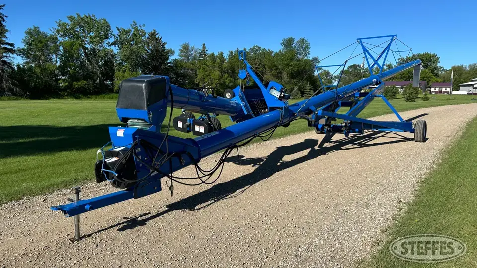 2009 Brandt 1370 Swing Hopper Auger