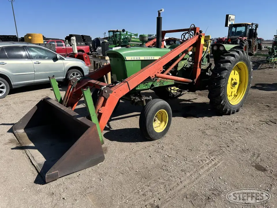 1966 John Deere 2510 2WD Tractor