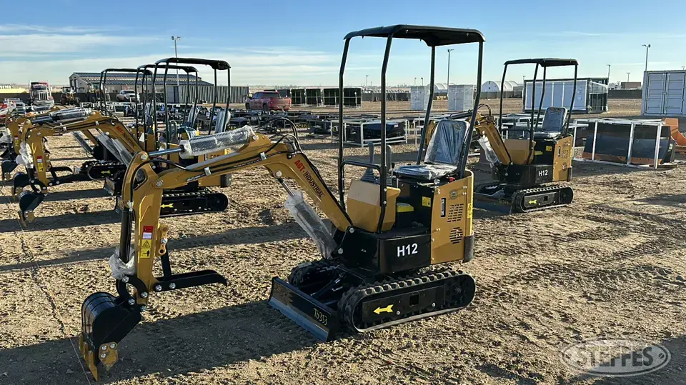 2023 AGT H12 Mini-Excavator