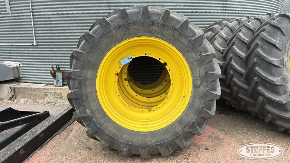 (4) Michelin Agribib 520/85R46 tires Tractor-Implement Tire