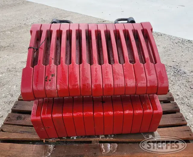 (13) Massey Ferguson