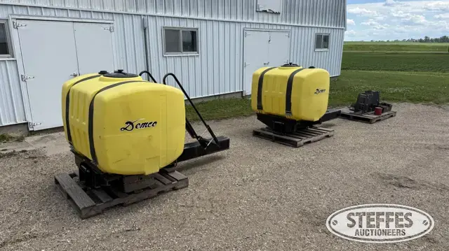 Demco saddle tanks
