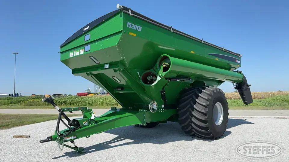 2022 Brandt 1520 XT Grain Cart