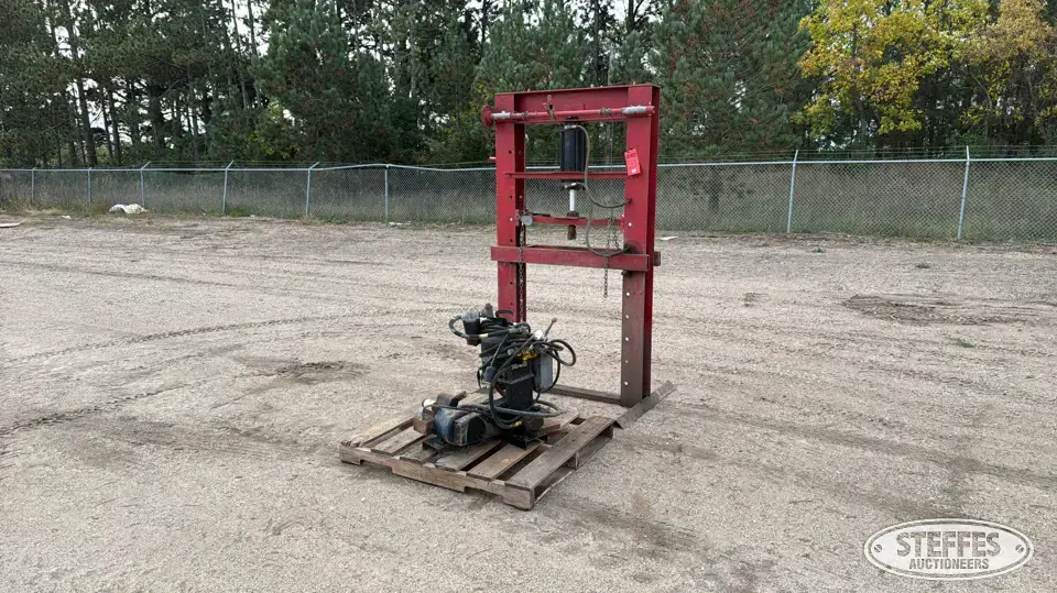 Lion 3000 hyd. press Press Drill