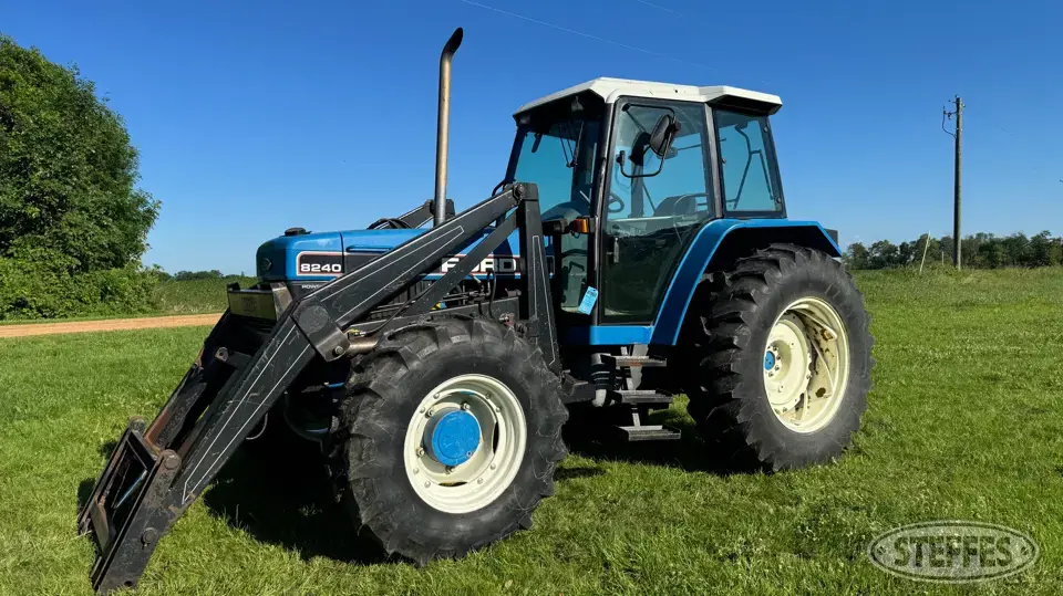 1994 Ford New Holland 8240 Power Star SL MFWD Tractor