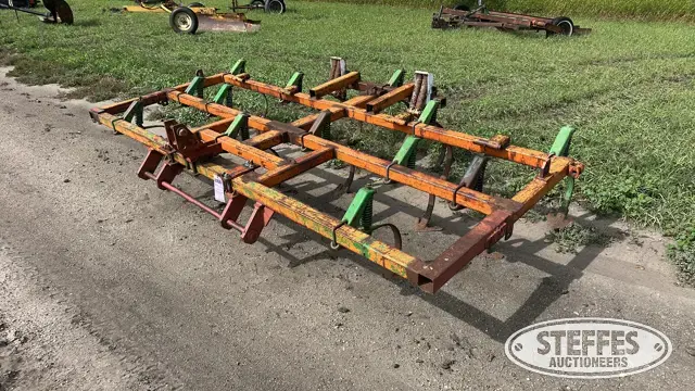 Field cultivator