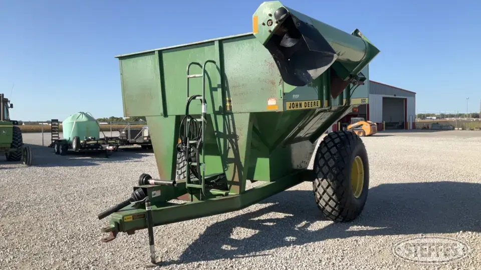 John Deere 500 Grain Cart