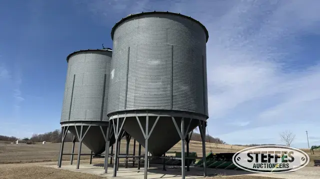 Sioux galvanized bin