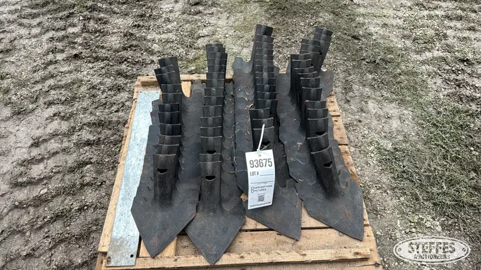 (58) John Deere knock-on sweeps Ag Equipment Part