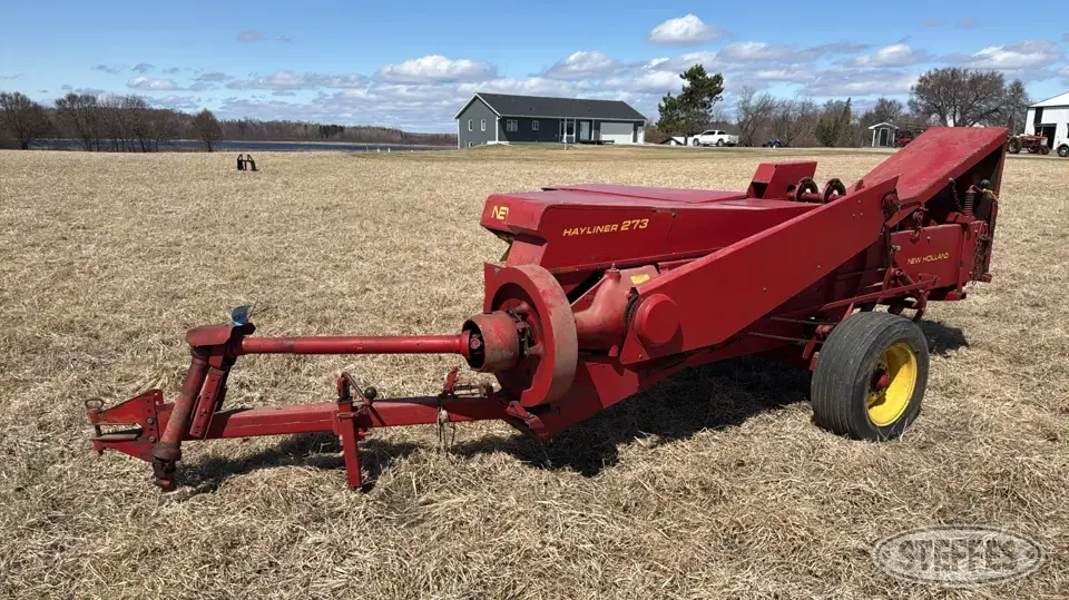 New Holland Hayliner 273 Square Baler