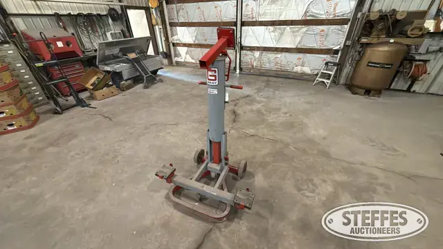 Gray truck jack