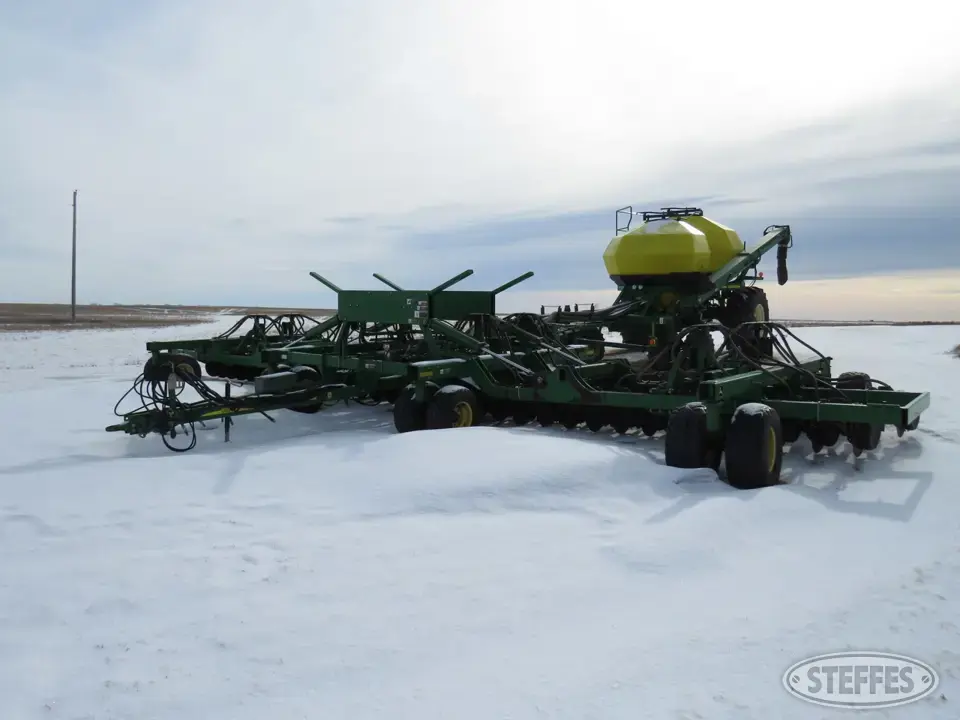 2008 John Deere 1890 Air Drills and Air Seeder