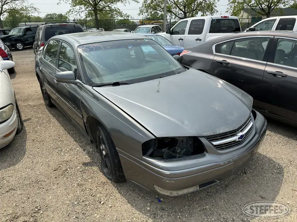 2004 Chevrolet Impala LS Car
