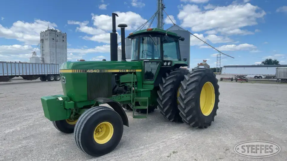 1982 John Deere 4640 2WD Tractor