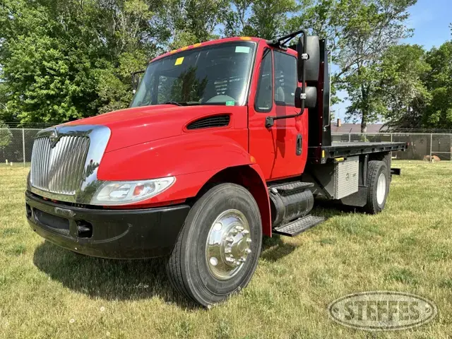 2001 International 4300