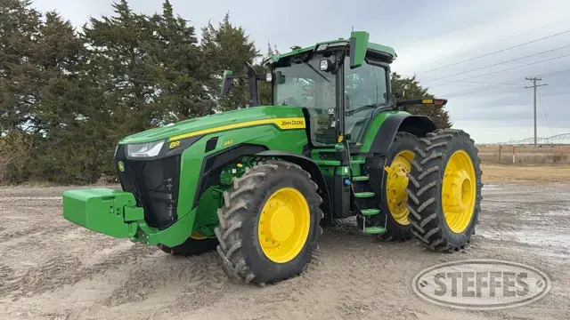 2022 John Deere 8R 340