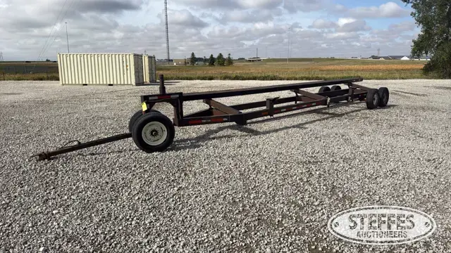 Tandem axle header trailer