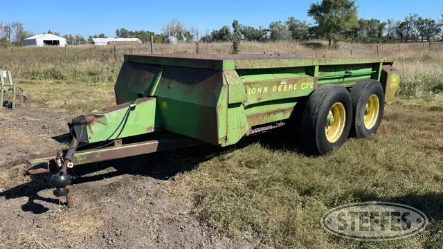John Deere 660