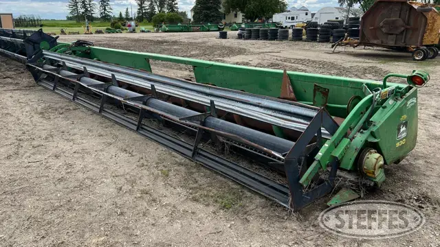 1994 John Deere 930