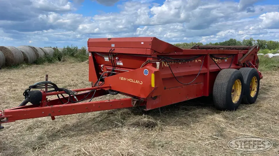 New Holland 195 Manure Application Equipment