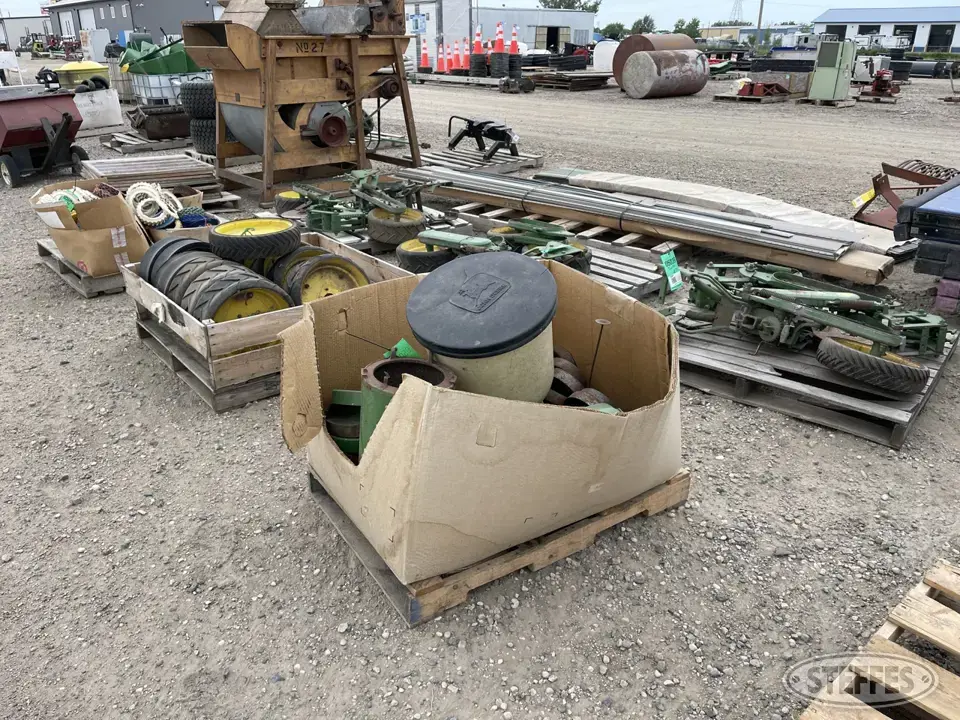 John Deere 71 Ag Equipment Part