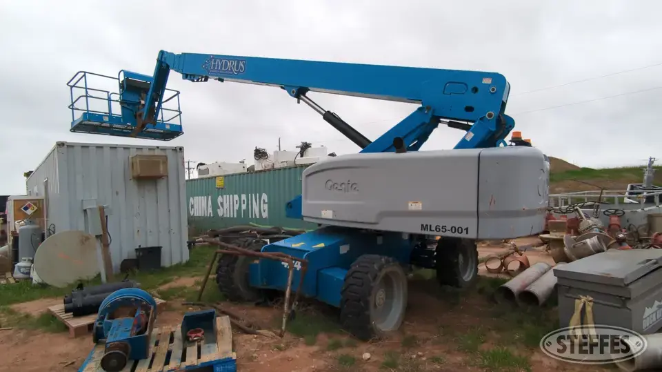2014 Genie S65 Boom Lift