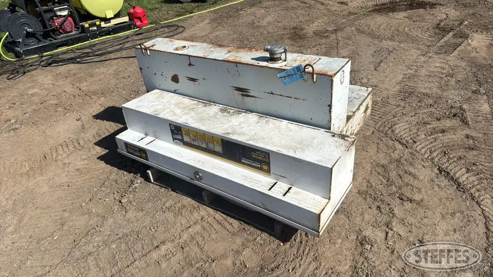 Delta Fuel Tank