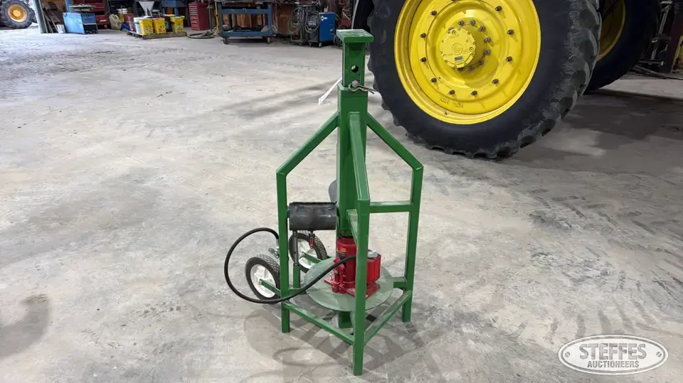 Sprayer jack stand Shop Equipment-Other