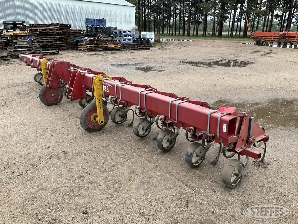 International 183 Row Crop Cultivator