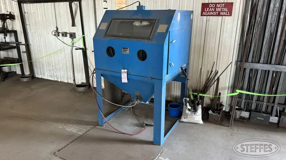 Cyclone blasting system General Tools and Shop Supply