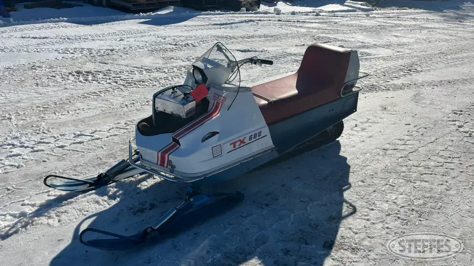 Polaris Charger TX 600 Snowmobile