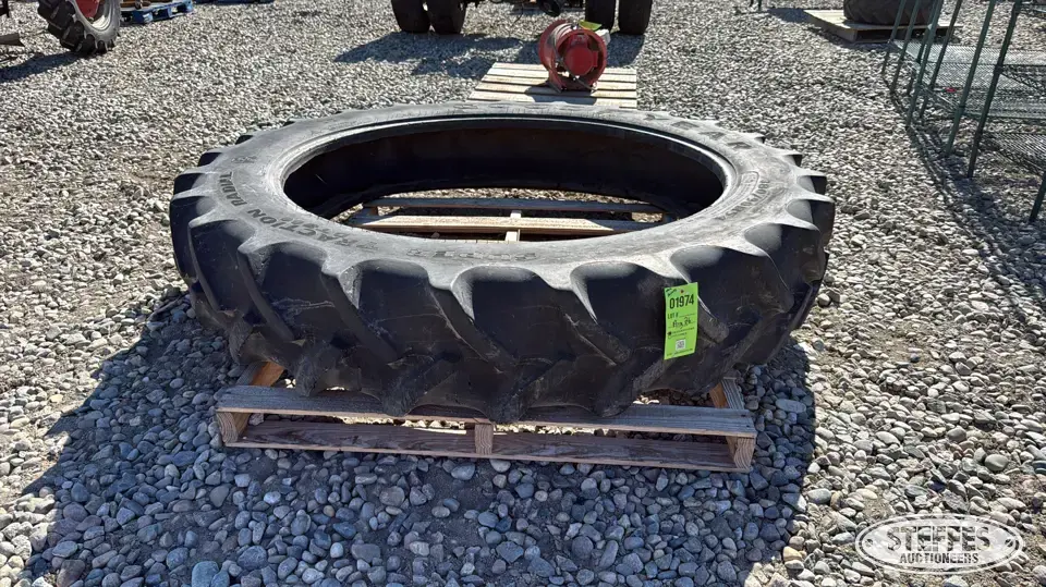Goodyear 380/90R54 tractor tire Tractor-Implement Tire