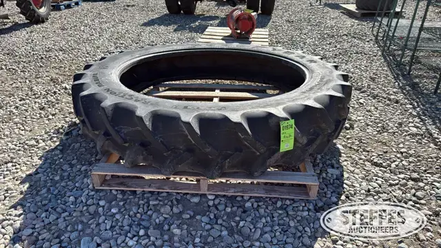 Goodyear 380/90R54 tractor tire