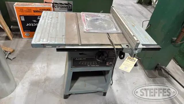 Delta table saw