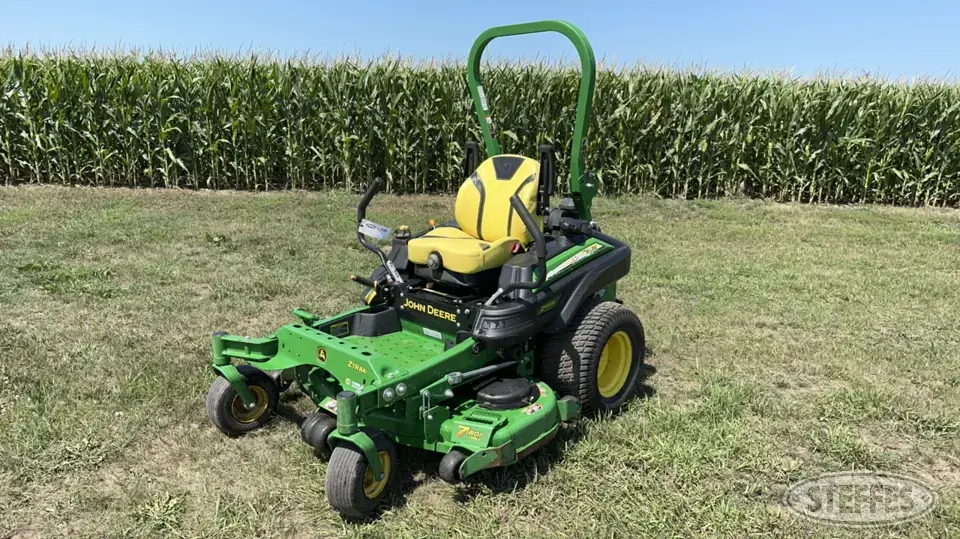 2019 John Deere Z930M Lawn Tractor