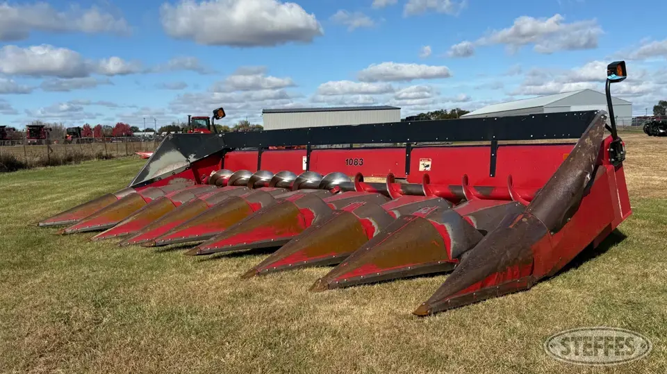 1997 Case IH 1083 Corn Head