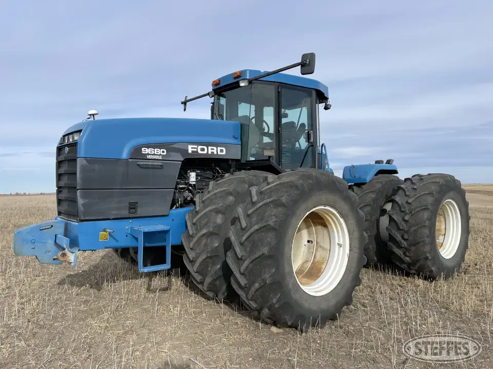 1995 Ford Versatile 9680 4WD Tractor