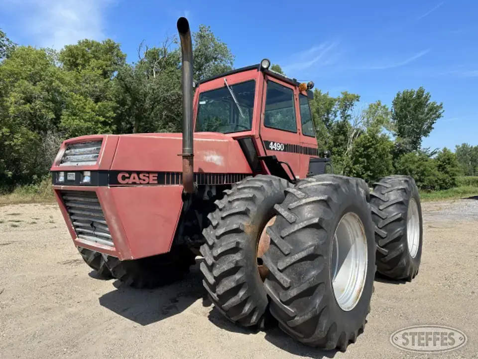 1980 JI-Case 4490 4WD Tractor