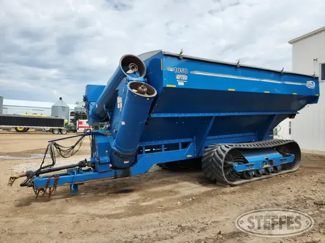 Kinze Harvest Commander 1050
