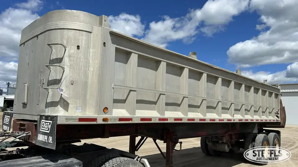 1990 Clement TRL End Dump Trailer