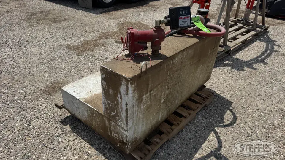 Delta Fuel Tank