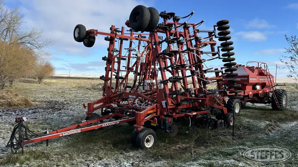 Morris Maxim III Air Drills and Air Seeder