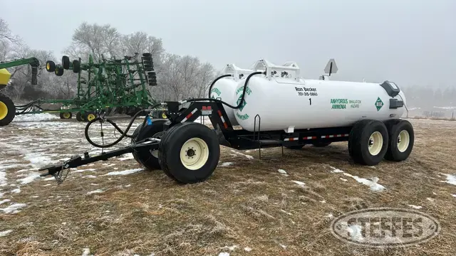 2014 B-B tandem NH3 trailer
