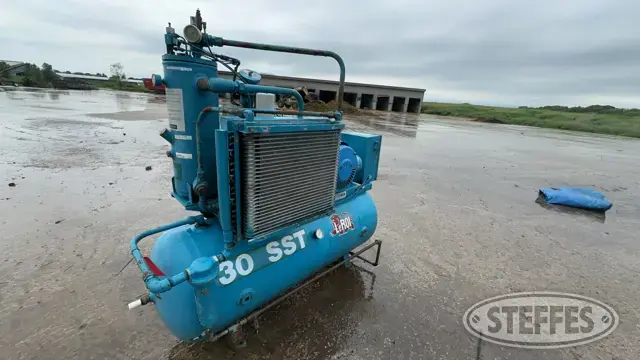 LeROI/Dresser 30SST