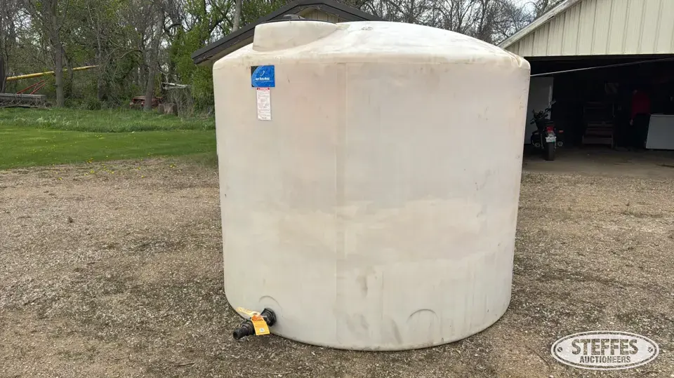 Ace Roto-Mold 1,650 gal. poly tank
