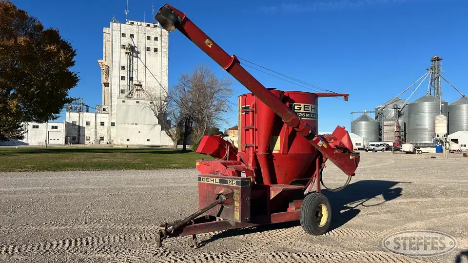 Gehl 125 Mix-All Livestock Equipment-Other