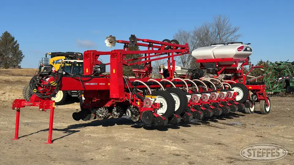 2014 White 9824 12 or More Row Planter