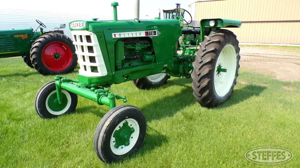 1963 Oliver 770 Collectible Show Tractors-Stationary Engine