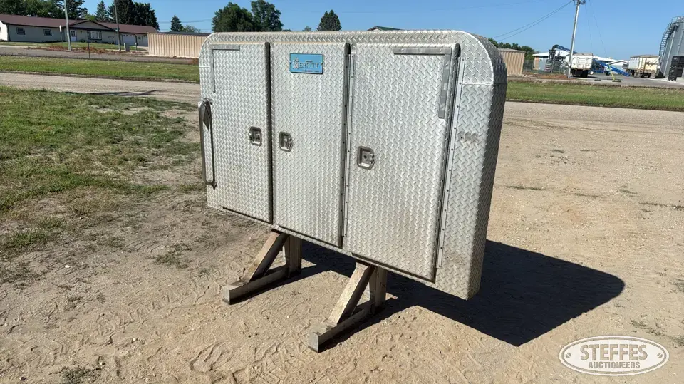 Merritt headache rack Truck-Trailer Part