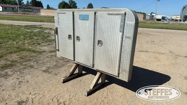 Merrit headache rack